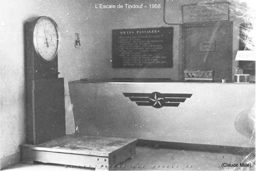 148-AERODROME-ET-BASE-1945-1962-32-  (37) TINDOUF.jpg